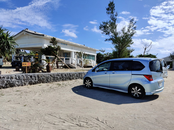 百合ヶ浜の駐車場