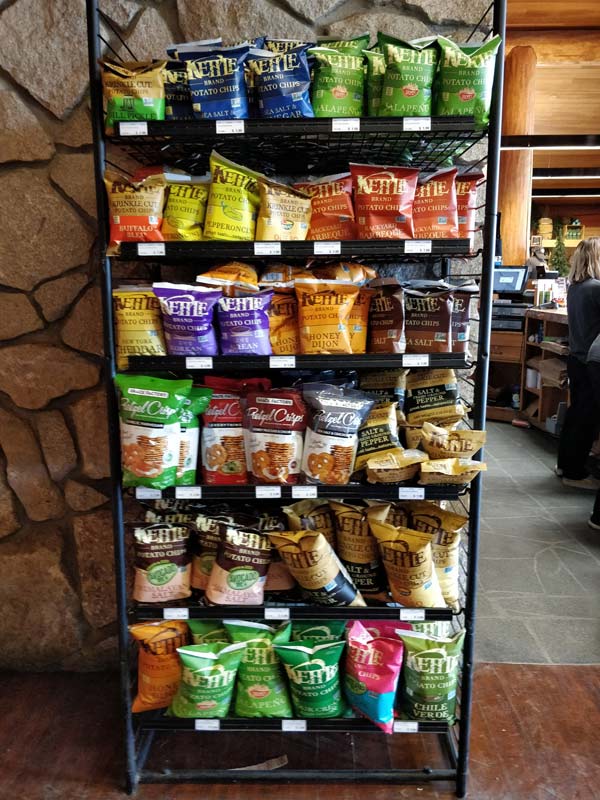 グレイシャーポイント スナックスタンド & ギフトショップ(Glacier Point Snack Stand & Gift Shop